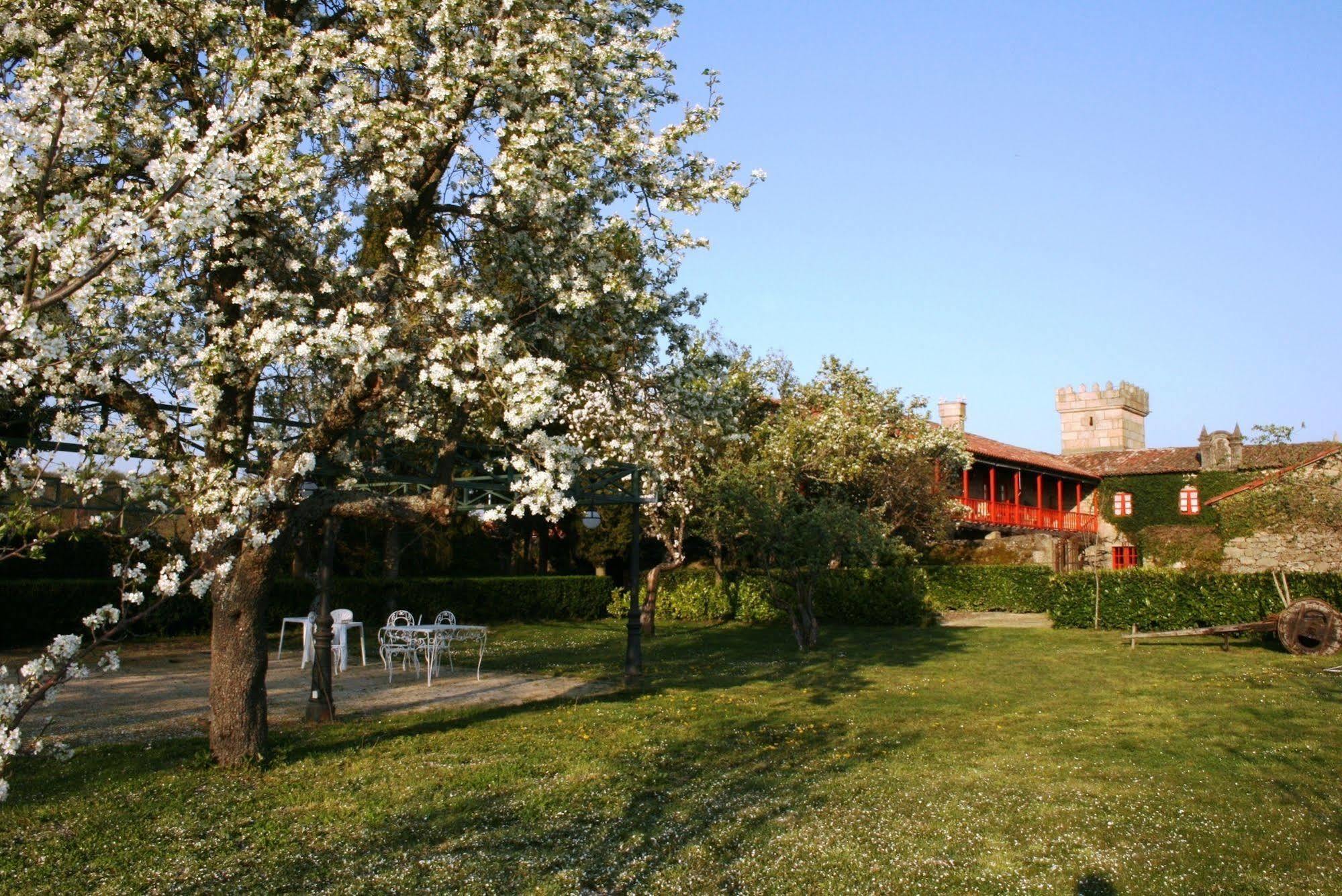 Casa Grande De Rosende Hotel Sober Exterior foto